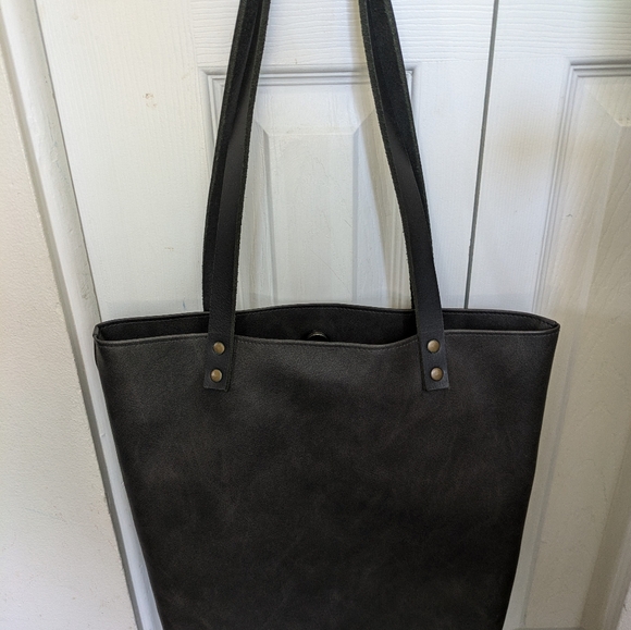 Gray tote - Picture 1 of 2